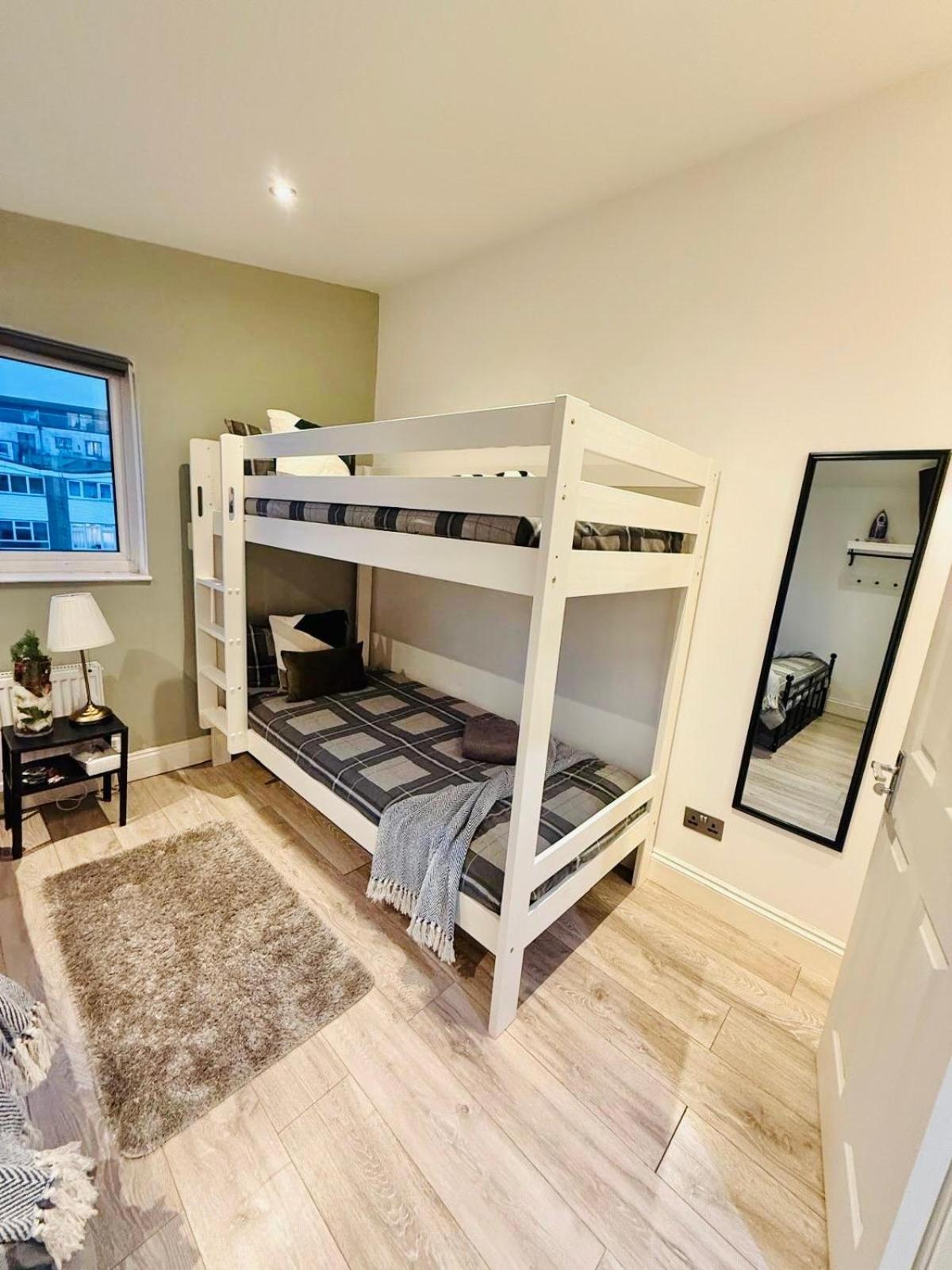 15 Min To Central London Guest Suites 22 Buitenkant foto