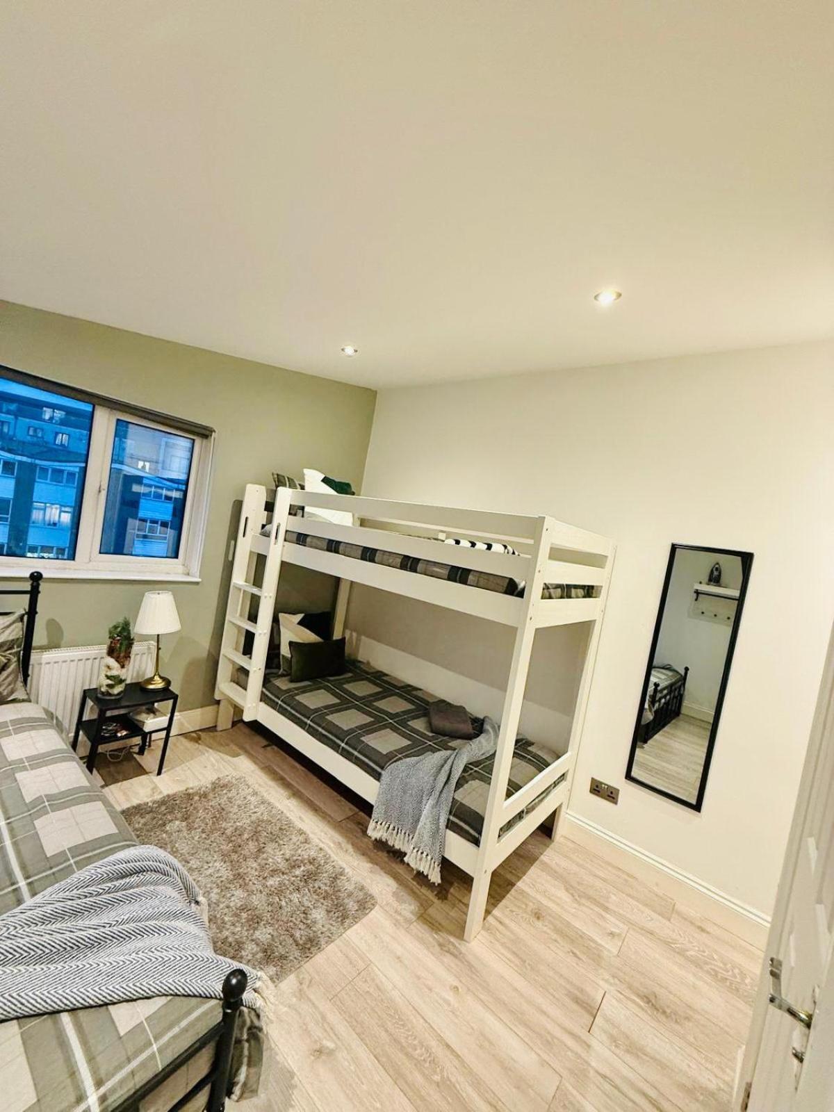 15 Min To Central London Guest Suites 22 Buitenkant foto